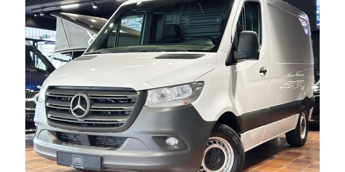 Mercedes-Benz Sprinter 239.449 km 15.400 &euro; Bonn 53177