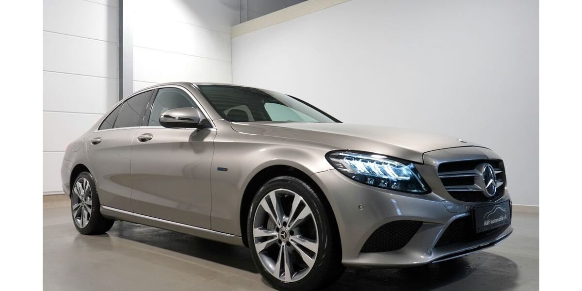 Mercedes-Benz C 300 27.371 km 39.980 &euro; Hürth bei Köln 50354