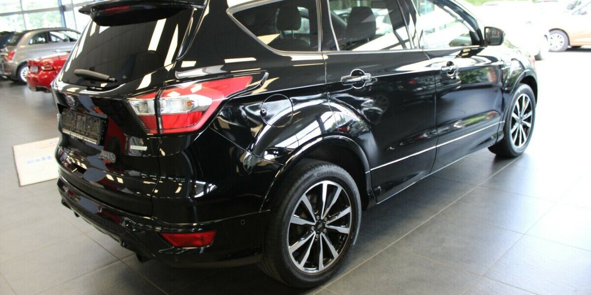 Ford Kuga 1.5 EcoBoost 2x4 ST-Line 104.377 km 12.980 &euro; Euskirchen 53881