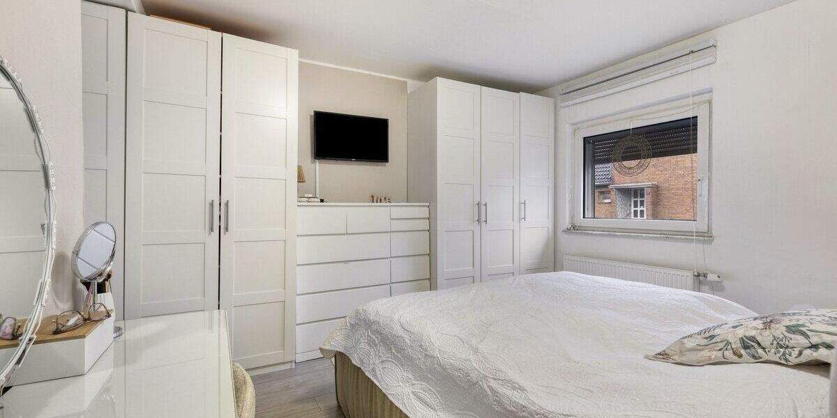 Reihenendhaus Erftstadt Köttingen - 7 Zimmer, 178 m&sup2;, 565.000&euro; | Angebot:25704417