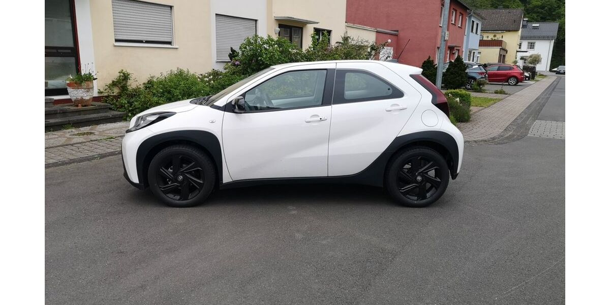 Toyota Aygo (X) 12.500 km 13.990 &euro; Schleiden 53937