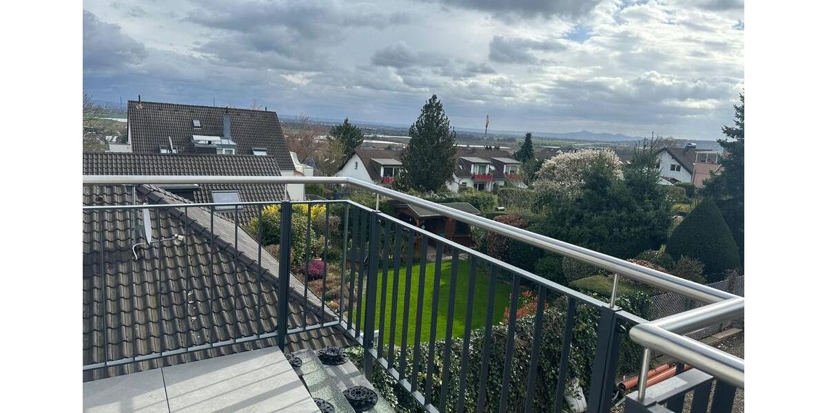 Etagenwohnung Bornheim - 3 Zimmer, 86 m&sup2;, 1.300&euro; | Angebot:25935350