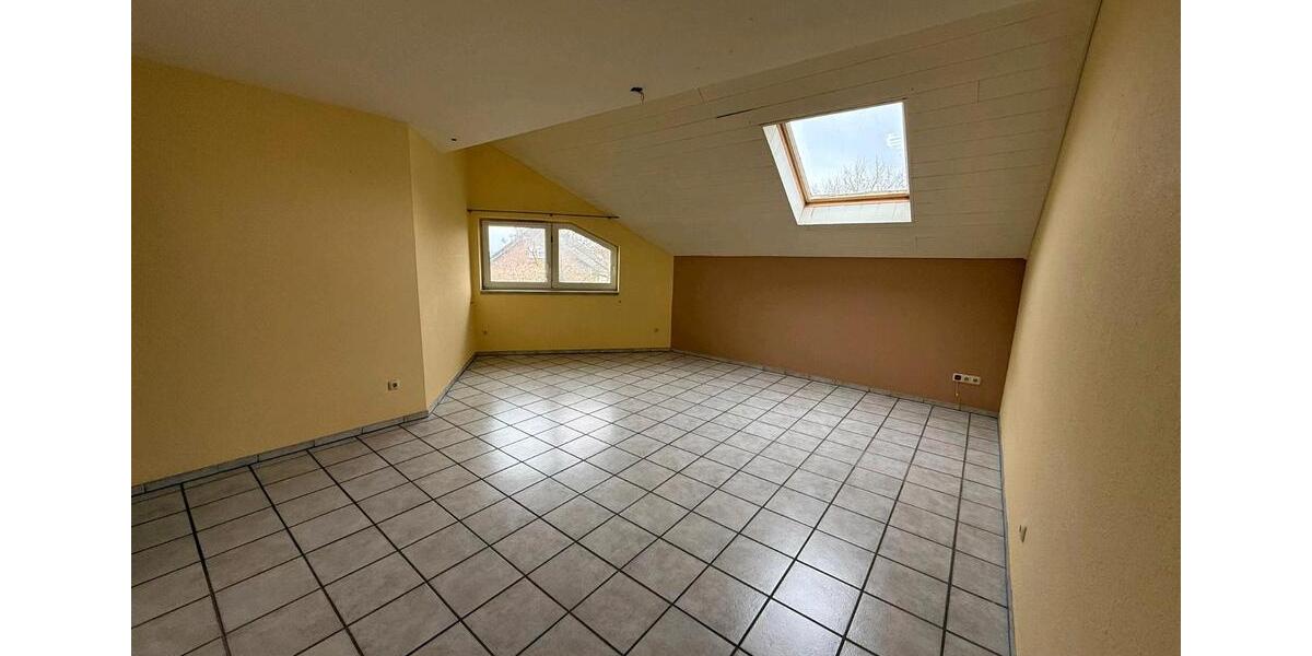 Etagenwohnung Mechernich - 3 Zimmer, 80 m&sup2;, 915&euro; | Angebot:25959342