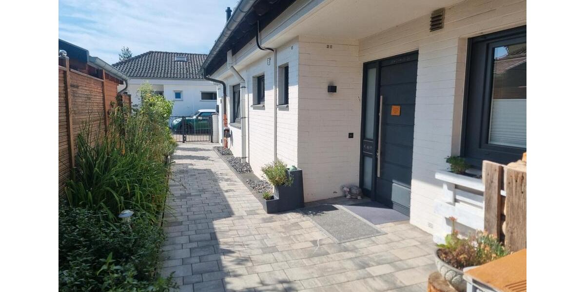 Einfamilienhaus Meckenheim - 7 Zimmer, 206 m&sup2;, 950.000&euro; | Angebot:26716751