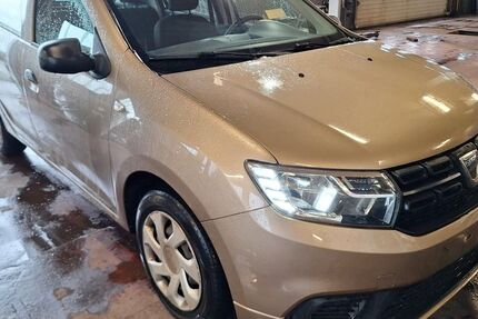 Dacia Sandero 256.000 km 3.650 &euro; Düren 52351
