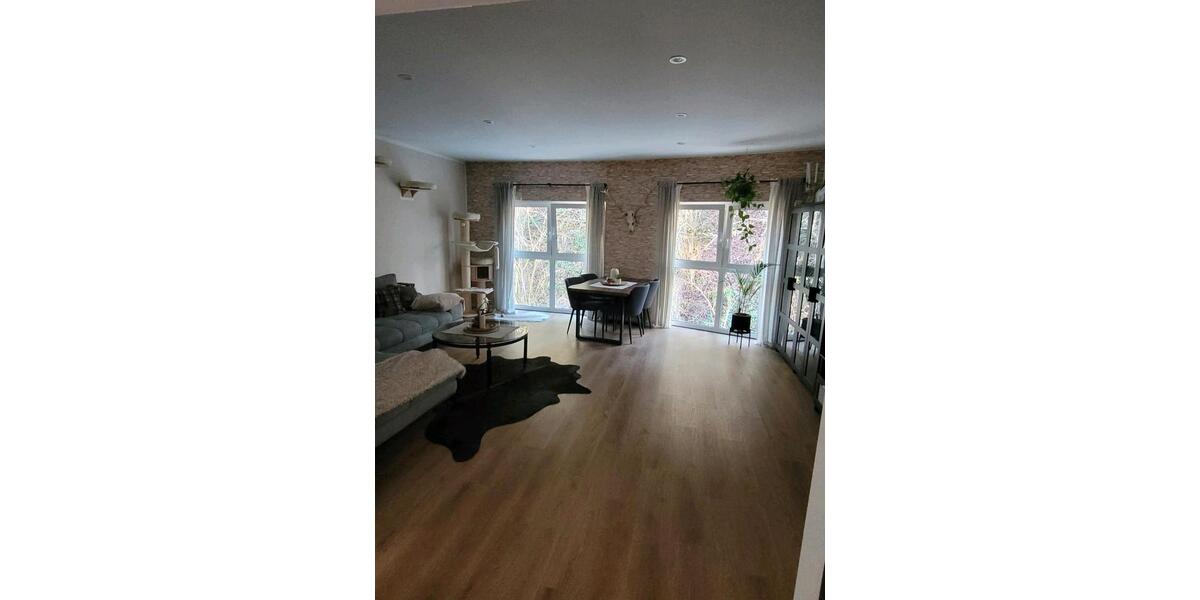 Dachgeschoßwohnung Nettersheim - 4 Zimmer, 120 m&sup2;, 1.100&euro; | Angebot:25784121