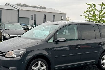 VW Touran 244.000 km 3.700 &euro; Düren 52351