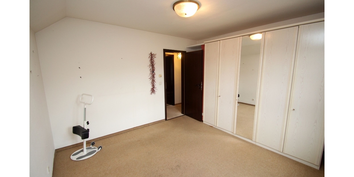 Mit 3D: Attraktives Reihenmittelhaus mit Garten und Carport – ideal für Familien - Reihenmittelhaus Meckenheim | Angebot:25269336