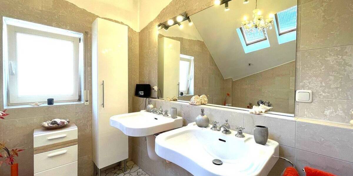 Doppelhaushälfte Wesseling Berzdorf - 5 Zimmer, 189 m&sup2;, 700.000&euro; | Angebot:25680475