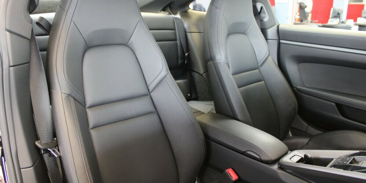 Porsche 992 Carrera S PDLS - Schiebedach - Bose 37.795 km 107.911 &euro; Euskirchen 53881