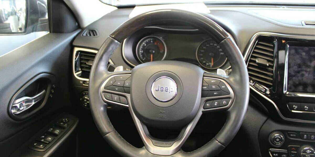 Jeep Cherokee 2.2 Active Drive 4x4 Aut. Overland 119.127 km 19.980 &euro; Euskirchen 53881