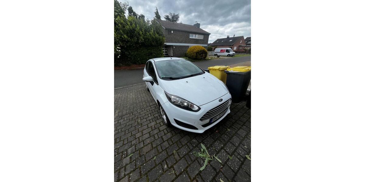 Ford Fiesta 156.000 km 3.500 &euro; Vettweiß 52391