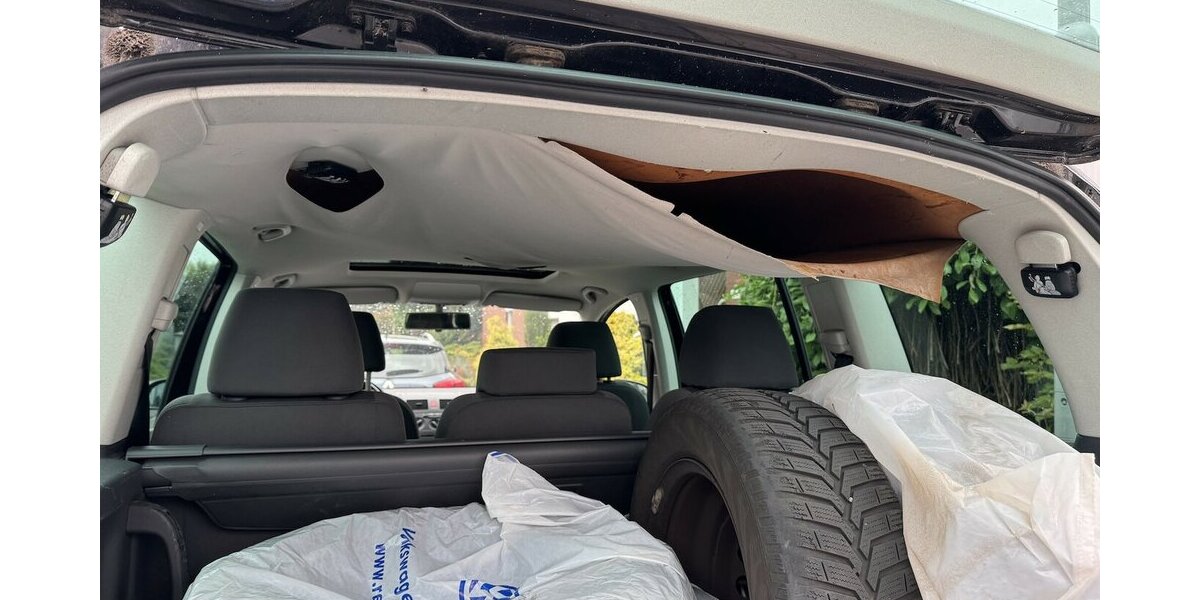 VW Touran 1.6FSI 7Sitze SR+WR eGSD DSG 1Hd !MÄNGEL! 213.000 km 1.100 &euro; Erftstadt 50374