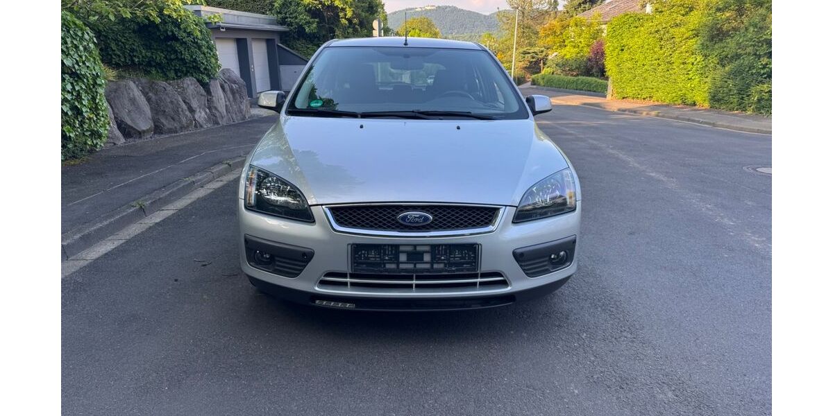 Ford Focus 98.000 km 4.000 &euro; Bonn 53177