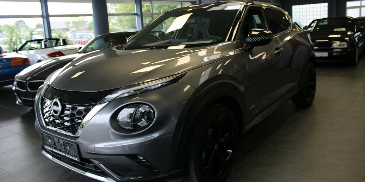 Nissan Juke 1.6 Hybrid 4AMT Premiere Edition 40.779 km 18.480 &euro; Euskirchen 53881