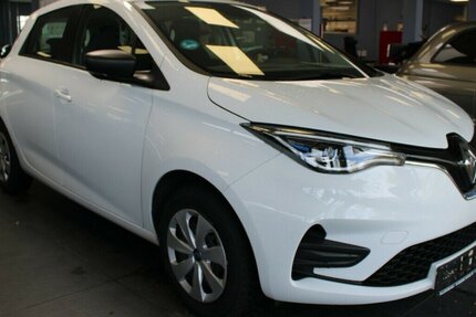 Renault ZOE Z.E 50 LIFE 39.826 km 10.980 &euro; Euskirchen 53881
