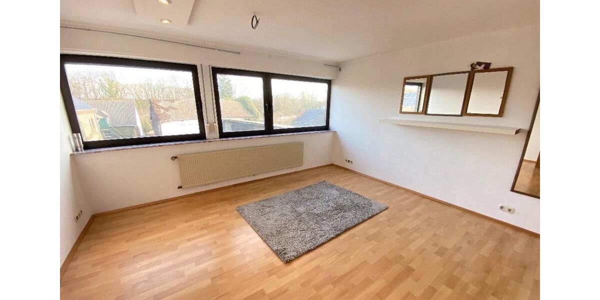 Etagenwohnung Nörvenich - 7 Zimmer, 171 m&sup2;, 2.281&euro; | Angebot:26024755