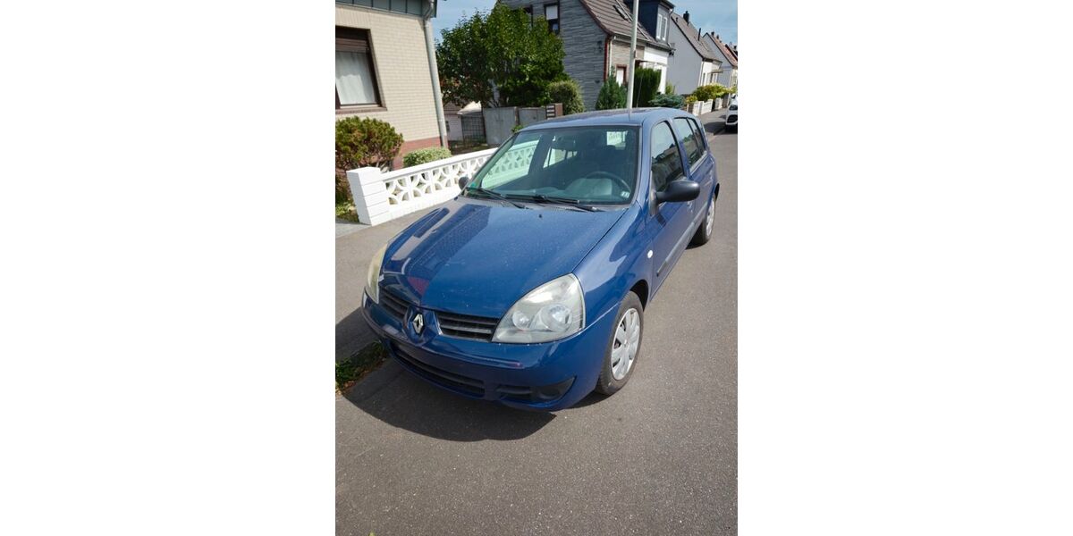 Renault Clio 98.900 km 2.299 &euro; Bonn 53175