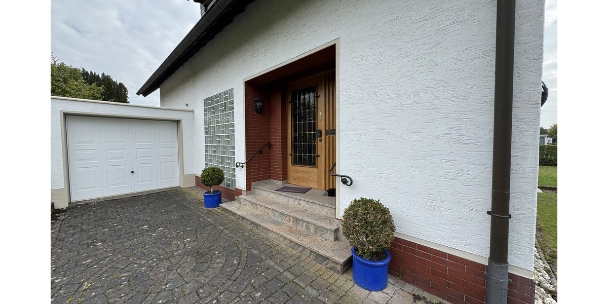 Freistehendes Einfamilienhaus mit großem Grundstück in Ließem - Einfamilienhaus Wachtberg / Ließem Ließem | Angebot:24713302