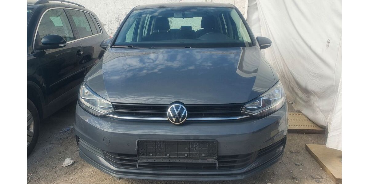 VW Touran 154.000 km 16.990 &euro; Bonn 53227