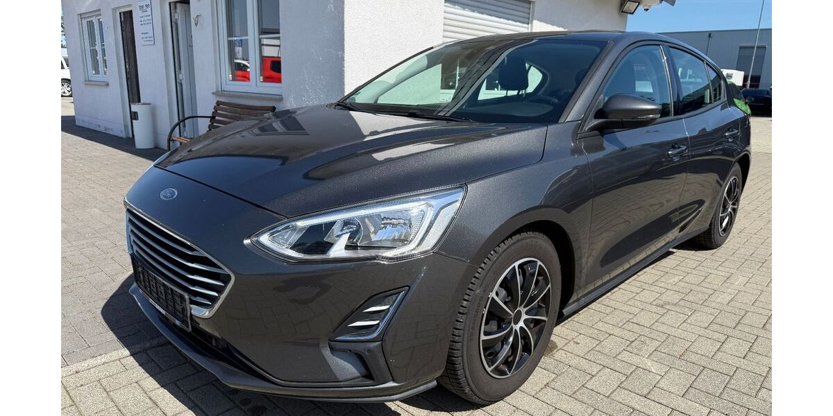 Ford Focus 101.082 km 8.990 &euro; Rheinbach 53359