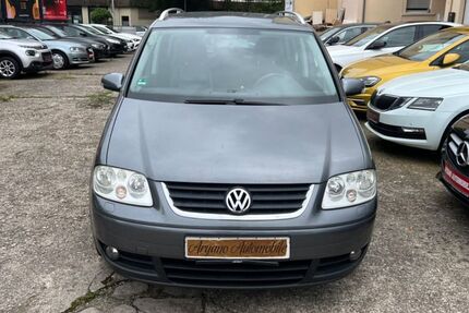 VW Touran 215.000 km 2.990 &euro; Bonn 53123