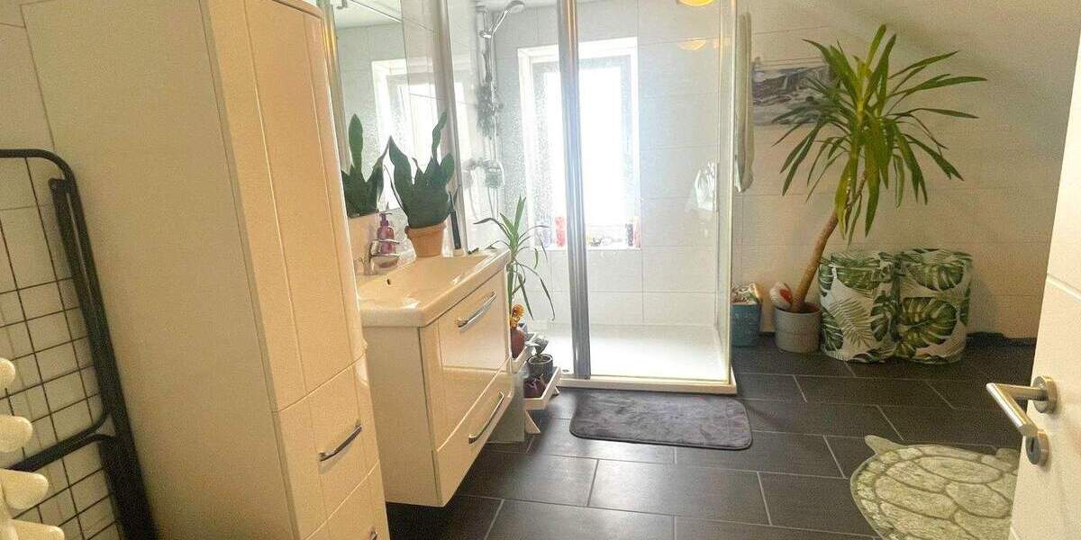 Etagenwohnung Bonn Zentrum - 2 Zimmer, 55 m&sup2;, 900&euro; | Angebot:25862263