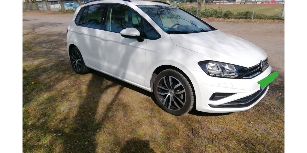 VW Golf Sportsvan 53.500 km 15.700 &euro; Bad Neuenahr-Ahrweiler 53474