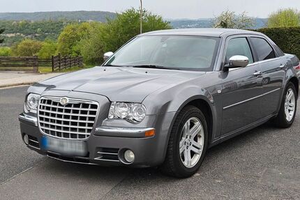 Chrysler 300C 330.000 km 3.999 &euro; Bonn 53177