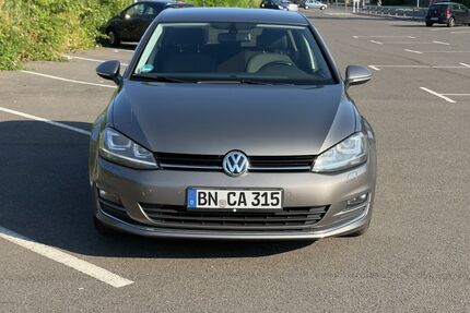VW Golf 132.000 km 8.950 &euro; Königswinter 53639