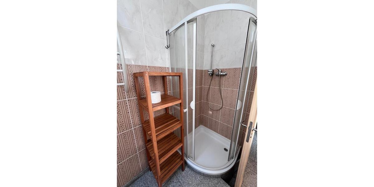 Etagenwohnung Alfter - 2 Zimmer, 80 m&sup2;, 800&euro; | Angebot:25756639