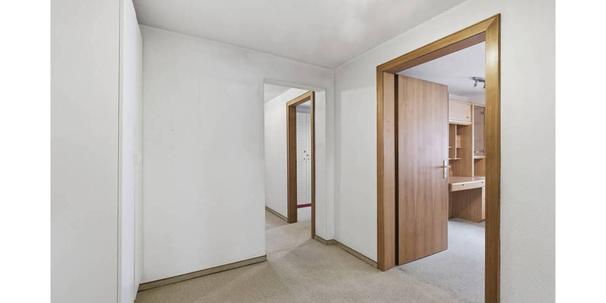 Mehrfamilienhaus, Wohnhaus Bornheim Waldorf - 8 Zimmer, 166 m&sup2;, 295.000&euro; | Angebot:26037146