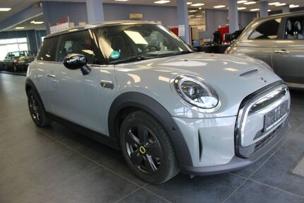 Mini Cooper SE 41.390 km 16.980 &euro; Euskirchen 53881