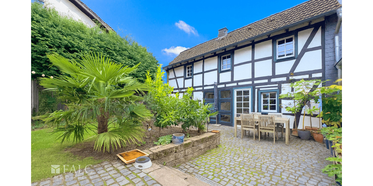 Einfamilienhaus Swisttal Morenhoven - 7 Zimmer, 238 m&sup2;, 699.000&euro; | Angebot:25678061