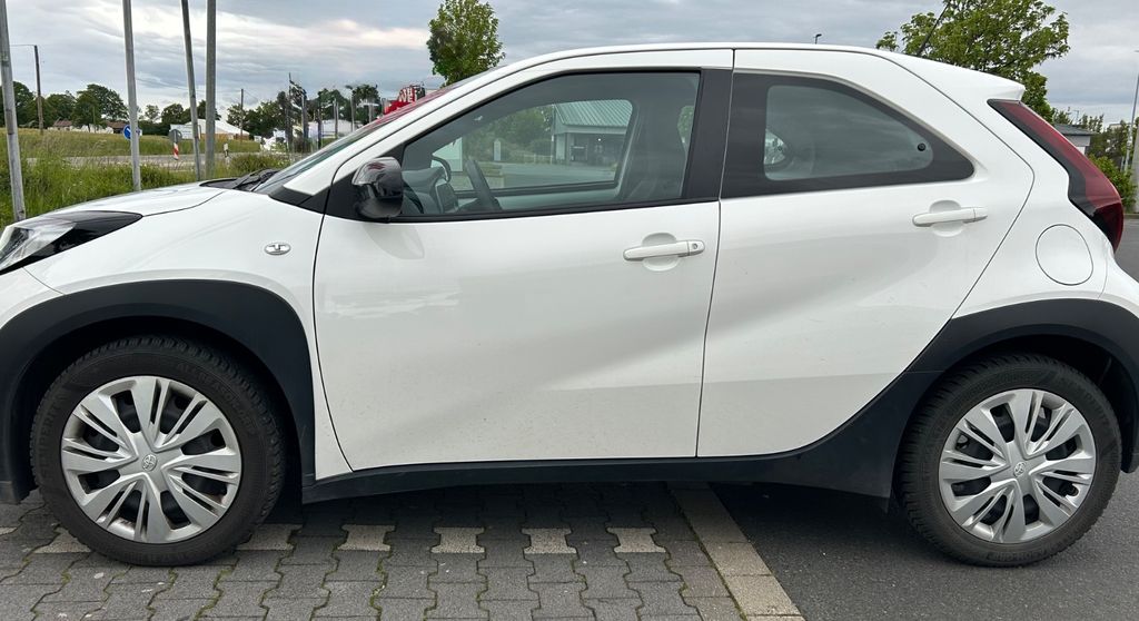 Toyota Aygo (X) 32.411 km 14.999 &euro; Vettweiss 52391