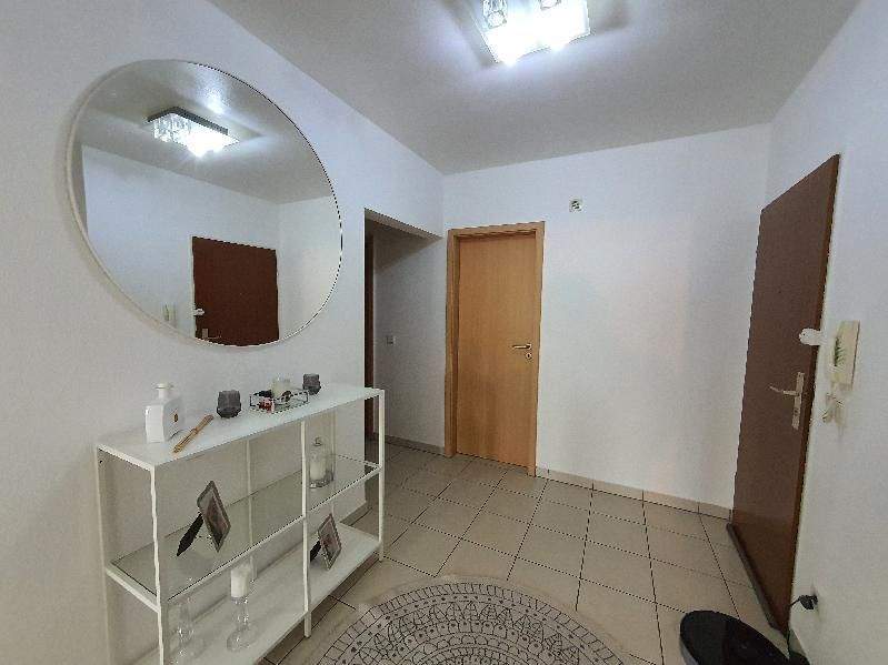 Etagenwohnung Niederkassel Lülsdorf - 3 Zimmer, 73 m&sup2;, 140.000&euro; | Angebot:25737039