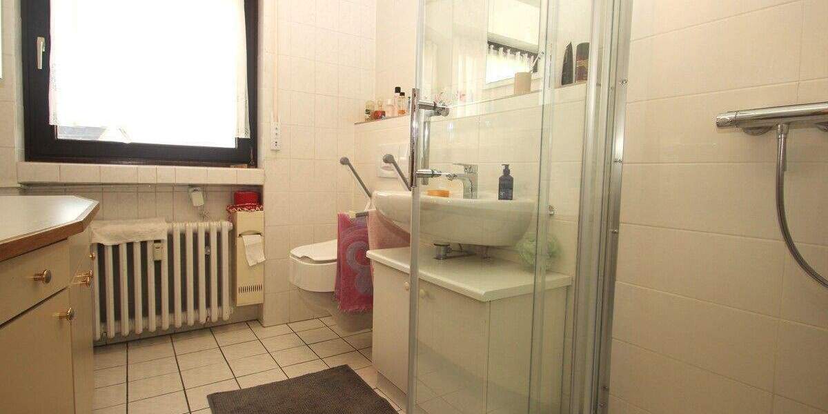 Etagenwohnung Königswinter Ittenbach - 3 Zimmer, 84 m&sup2;, 249.000&euro; | Angebot:25697245