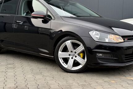 VW Golf 109.900 km 7.499 &euro; Rheinbach 53359