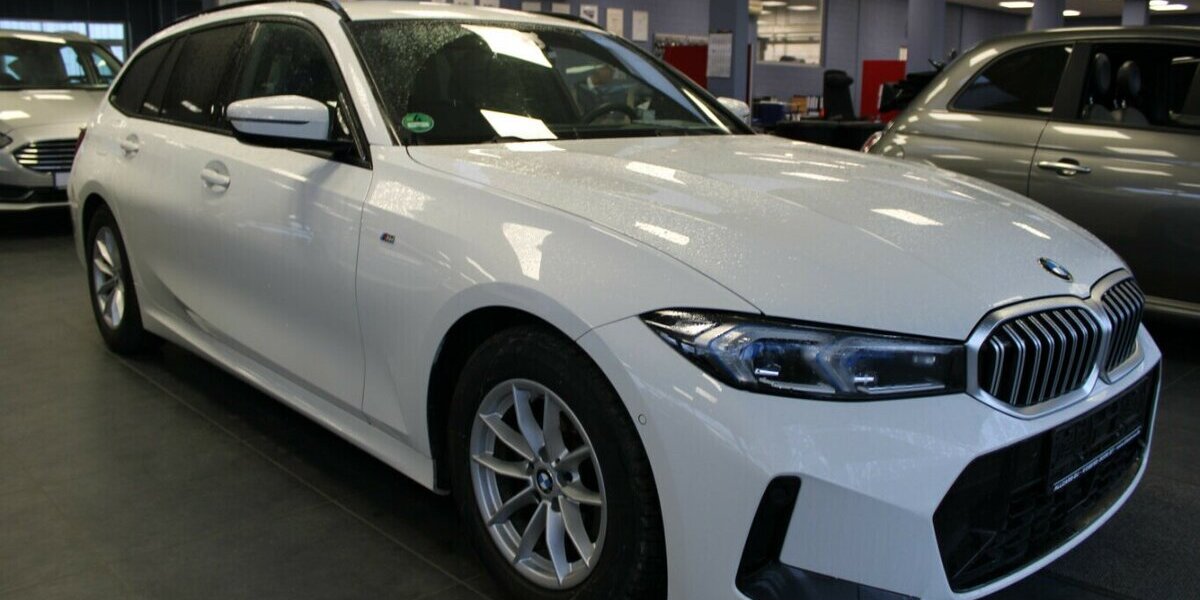 BMW 320 320i Touring - M Sport - 48.340 km 32.980 &euro; Euskirchen 53881