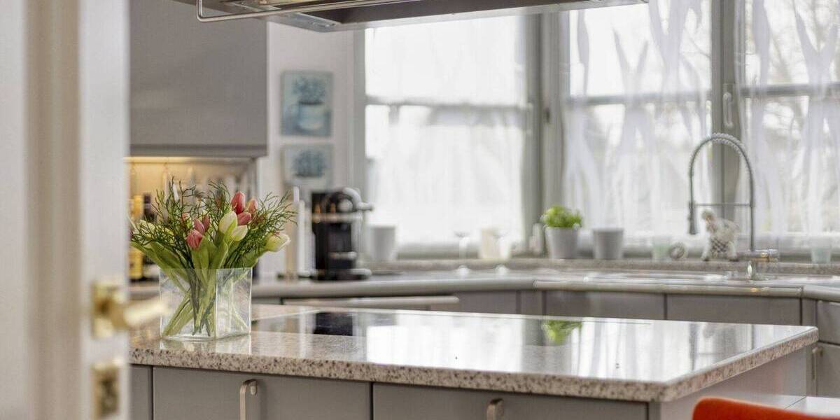 Einfamilienhaus Brühl - 7 Zimmer, 290 m&sup2;, 1.800.000&euro; | Angebot:26608920
