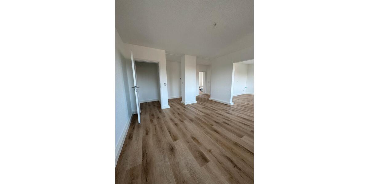 Etagenwohnung Zülpich - 2 Zimmer, 64 m&sup2;, 695&euro; | Angebot:25406247
