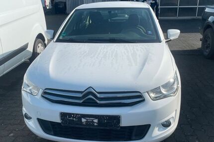 Citroen C-Elysée 82.000 km 3.799 &euro; Bonn 53227