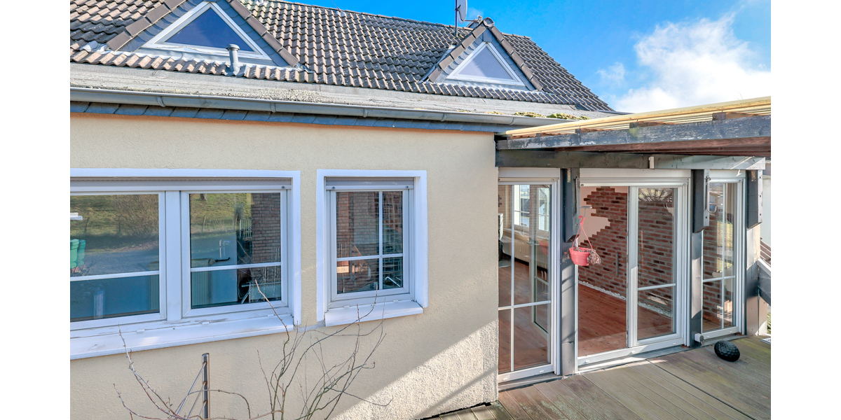 Ein- oder Zweifamilienhaus mit vielseitigen Nutzungsmöglichkeiten *provisionsfrei* - Zweifamilienhaus Königswinter | Angebot:25115228