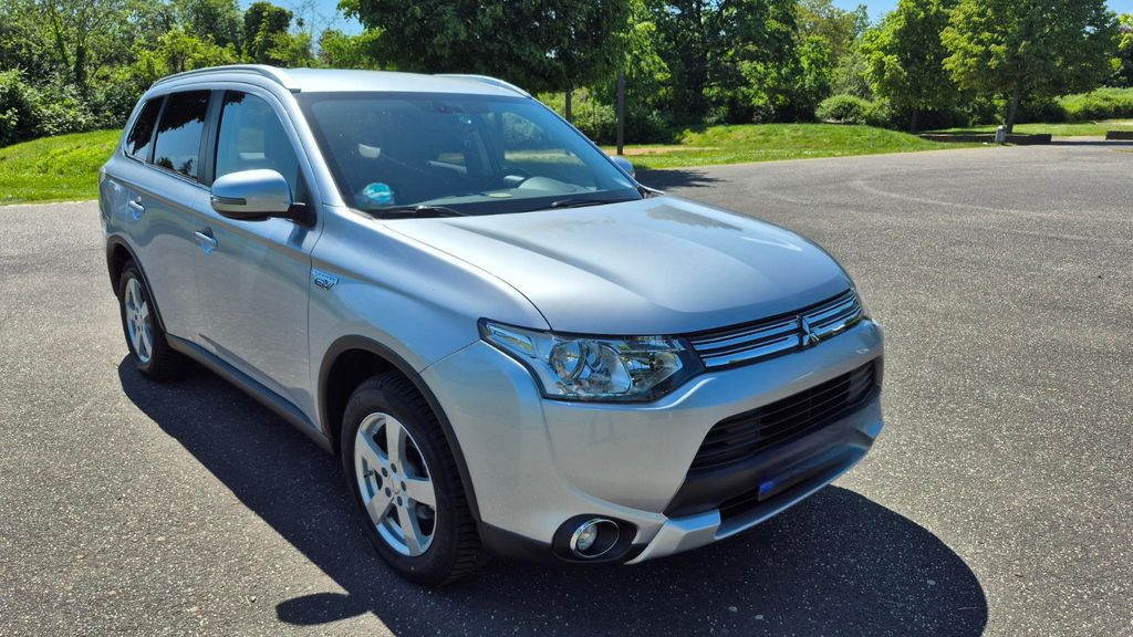 Mitsubishi Outlander 176.000 km 10.190 &euro; Euskirchen 53881