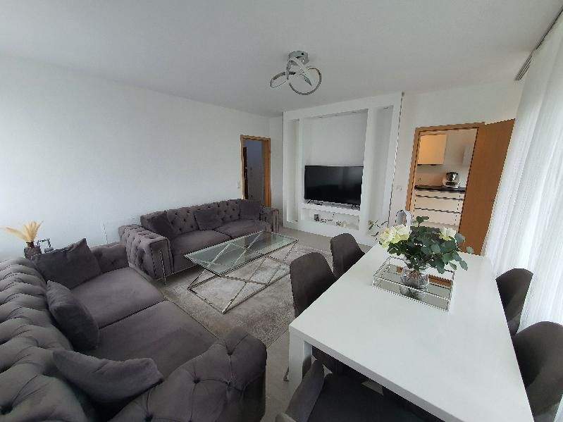 Etagenwohnung Niederkassel Lülsdorf - 3 Zimmer, 73 m&sup2;, 140.000&euro; | Angebot:25737039