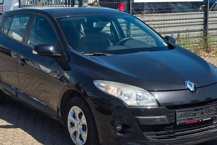 Renault Megane 191.368 km 2.950 &euro; Düren 52353