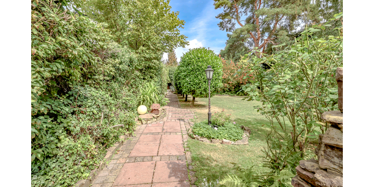 1.100 m² Grundstück, 6-7 Zimmer & Sauna - Einfamilienhaus mit viel Platz in Königswinter - Einfamilienhaus Königswinter | Angebot:23002838