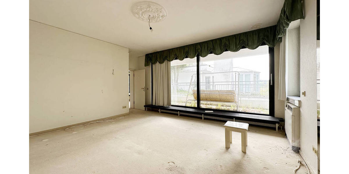 Anwesen der 1970er Jahre in TOP Hanglage Bad Godesberg, Sanierungsobjekt mit Entwicklungspotential - Einfamilienhaus Bonn Bad Godesberg | Angebot:24703452