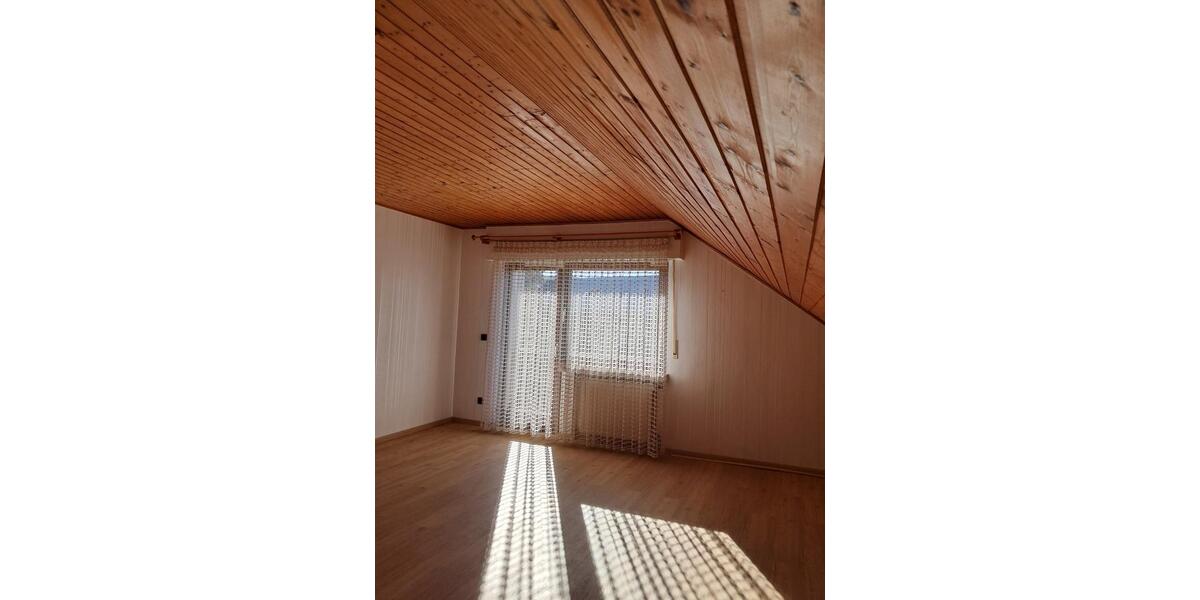 Einfamilienhaus Grafschaft - 10 Zimmer, 223 m&sup2;, 479.000&euro; | Angebot:23095851