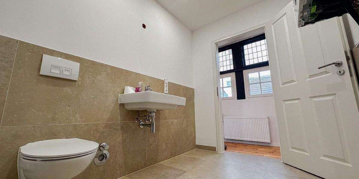 Einfamilienhaus Euskirchen Flamersheim - 7 Zimmer, 190 m&sup2;, 2.280&euro; | Angebot:25695597